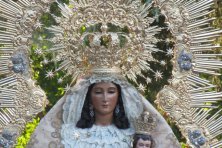 Presentación de lo niños a la Virgen del Robledo