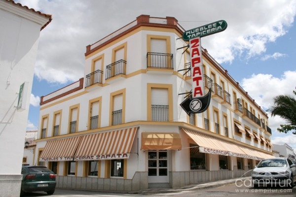 Muebles y Tapicería Zapata