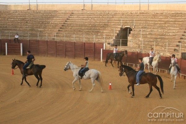 Escuela Hípica Hinojosa