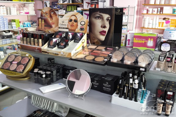 Tricoval Cosméticos, C.B.